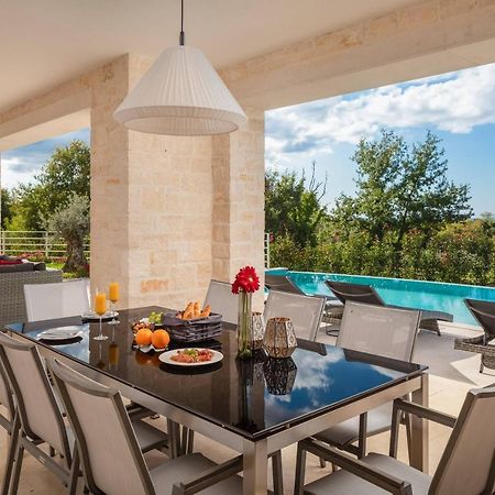 Villa Blanche By Ilc Brtonigla Exterior foto