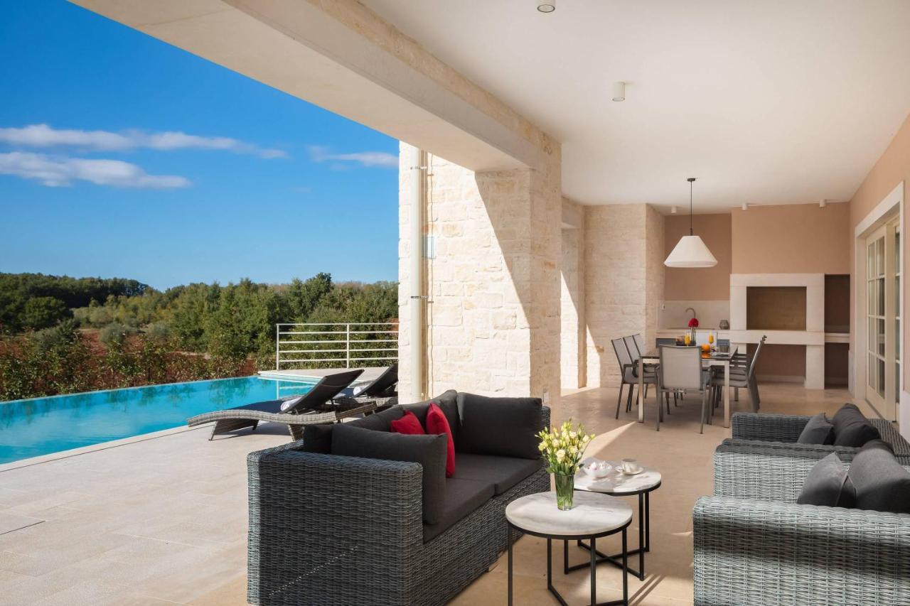Villa Blanche By Ilc Brtonigla Exterior foto